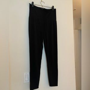 Hatch black leggings, small